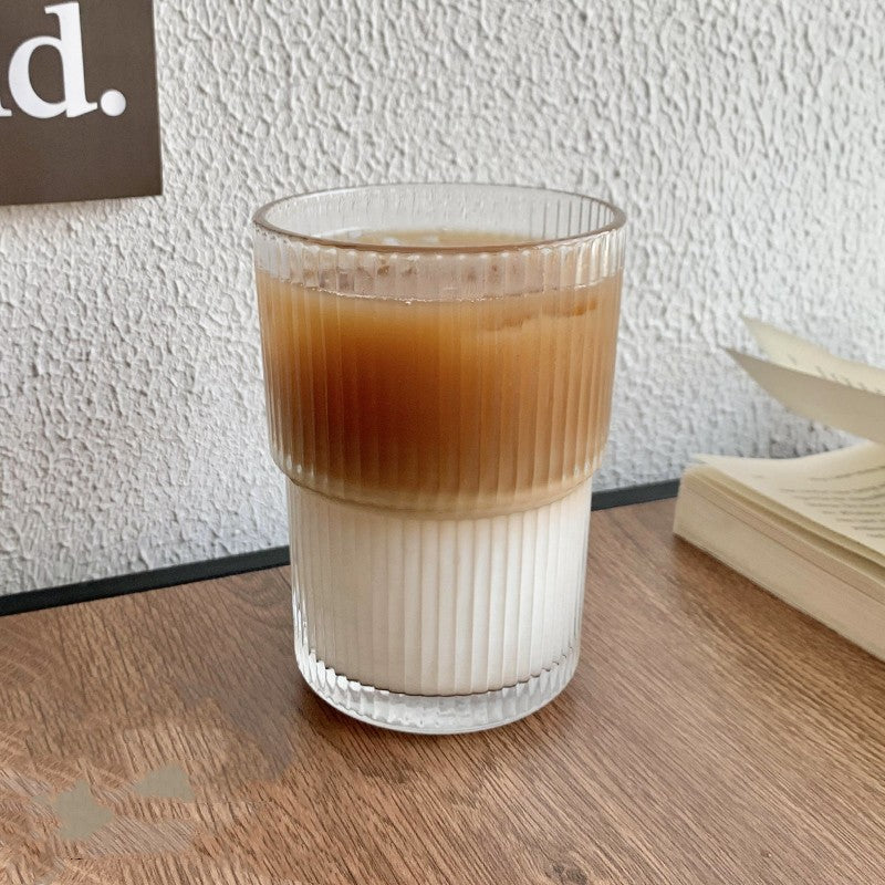 Kaffemugg med sugrör